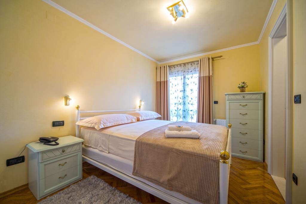 Apartments Anna Omiš Værelse billede